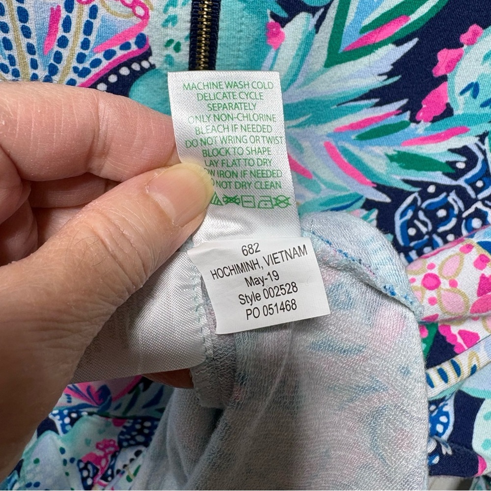 Lilly Pulitzer Cats Navy and Pink Floral Half-Zip Popover Jacket Size Small - Picture 12 of 16